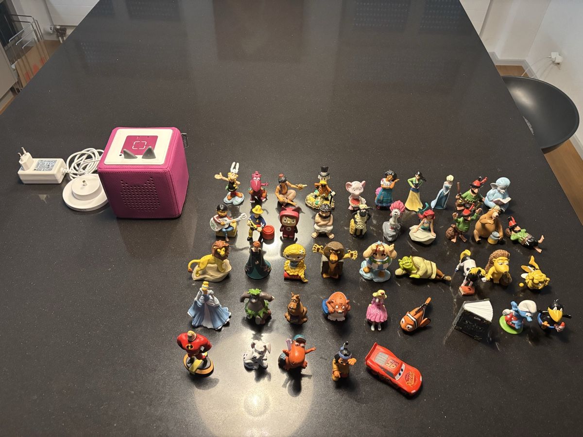 Tonies Giocattoli: Toniebox und 43 Tonies – Usato da Zürich venduto da Limmatplatz8005
