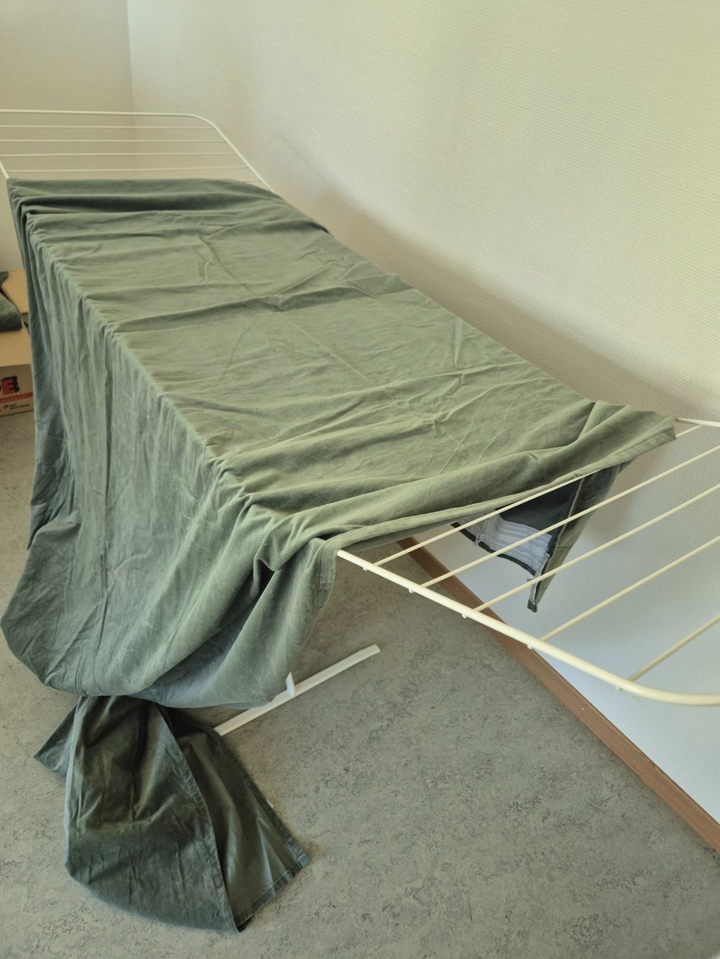 Rideaux: Ikea 2 blickdichte Vorhänge grau-grün – D'occasion à Horgen par jkaufmann93