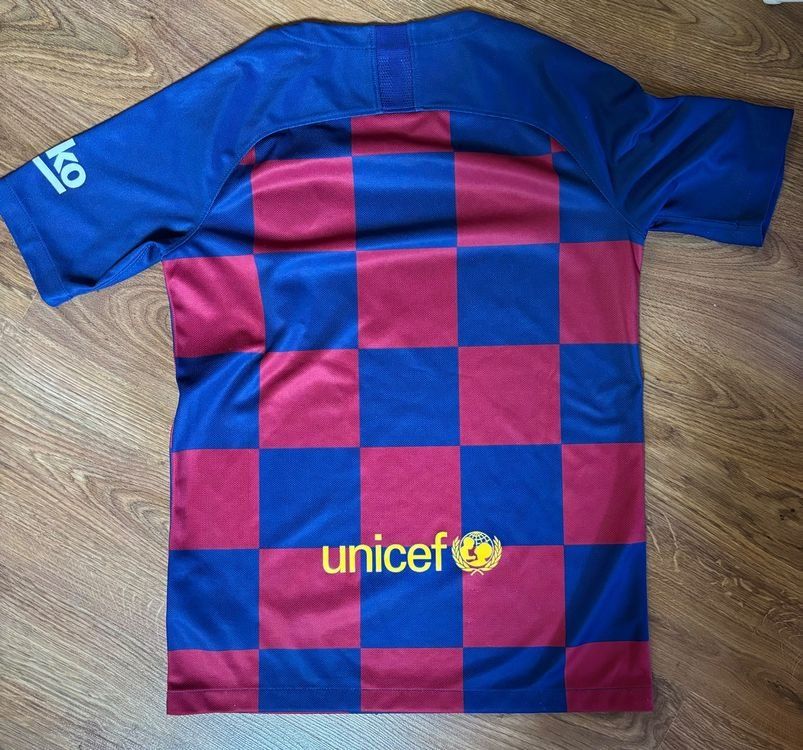 FC Barcelona Scarpe, pantaloni & magliette da ginnastica: FC Barcelona Trikot – Usato da Villars-sur-Glâne venduto da Mark_988 2