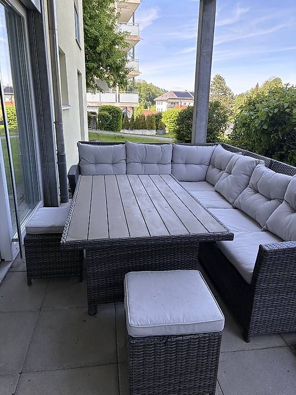 Set di tavolo e panche: Sitzlounge 7-teilig – Usato da Herisau venduto da jan_j5pv 1