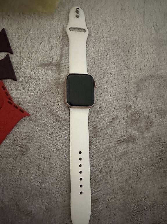 Smartwatch: Appel Watch Serie 5 – Gebraucht aus Sursee von mxl_9cd9