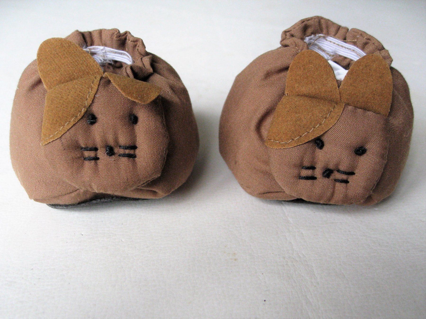 Chaussettes: Stuhlsocken Katzen, 4 Stück – Neuf avec emballage d'origine à Kriens par Kraeutergarten