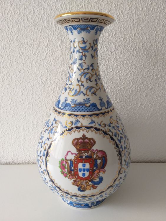 PORCELANAS L.F. PORTUGAL Vase en porcelaine / Porzellan Vase Acheter
