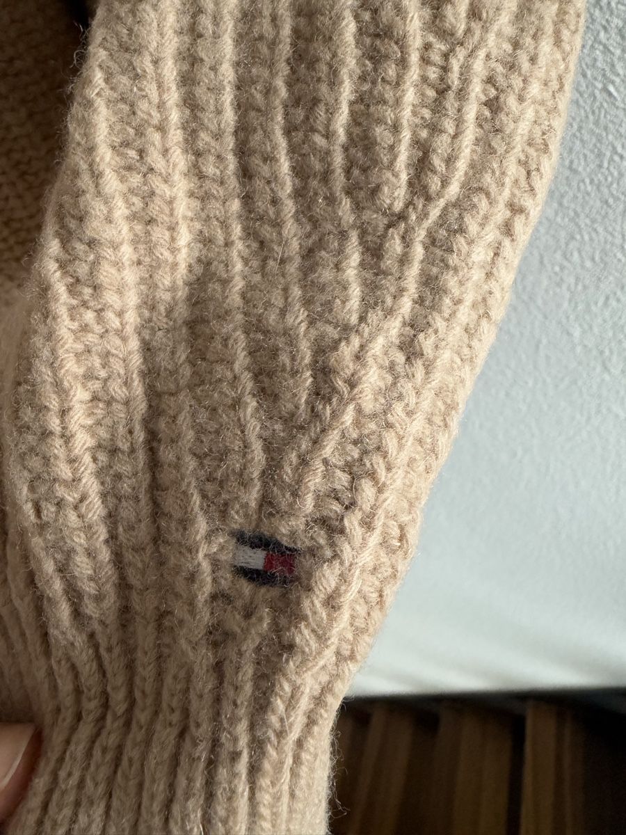 Tommy Hilfiger Pullover & Sweatshirts: Tommy Hilfiger Pullover beige Grösse S  – Gebraucht aus Neunkirch von misach69 1