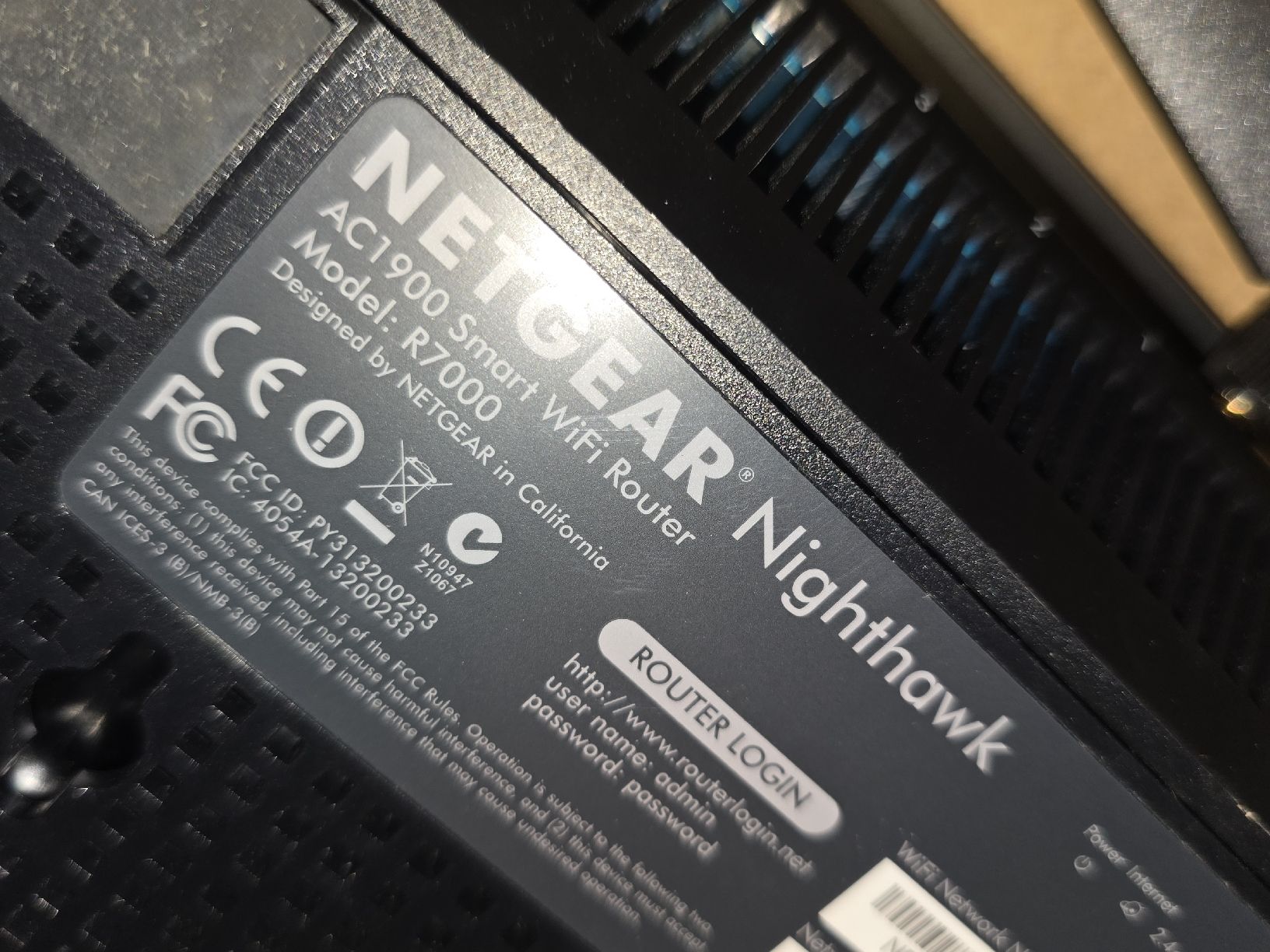 Netgear Modem & Router: Netgear Nighthawk R7000 Wifi – Usato da Lenzburg venduto da cameleoncolor 4