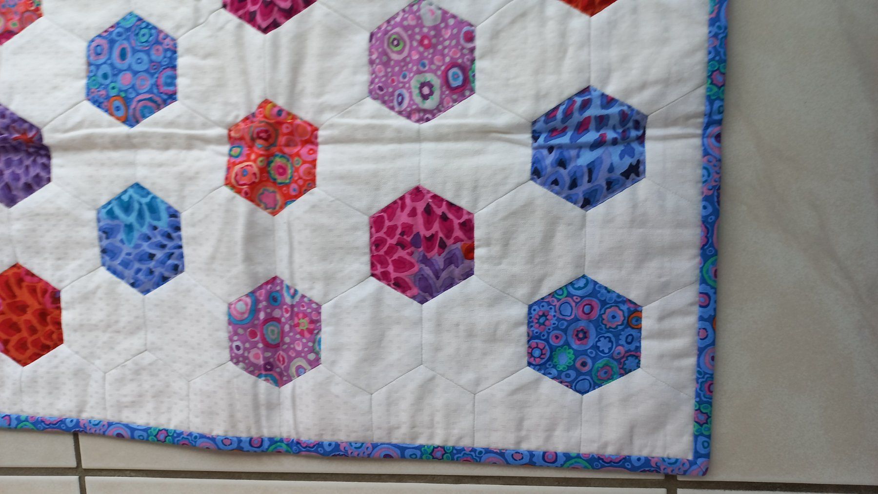 Tutte le decorazioni: Handgemachte Patchwork Quilt, 65x65 cm – Nuovo e nell'imballaggio originale da Winistorf venduto da acreativ4 3
