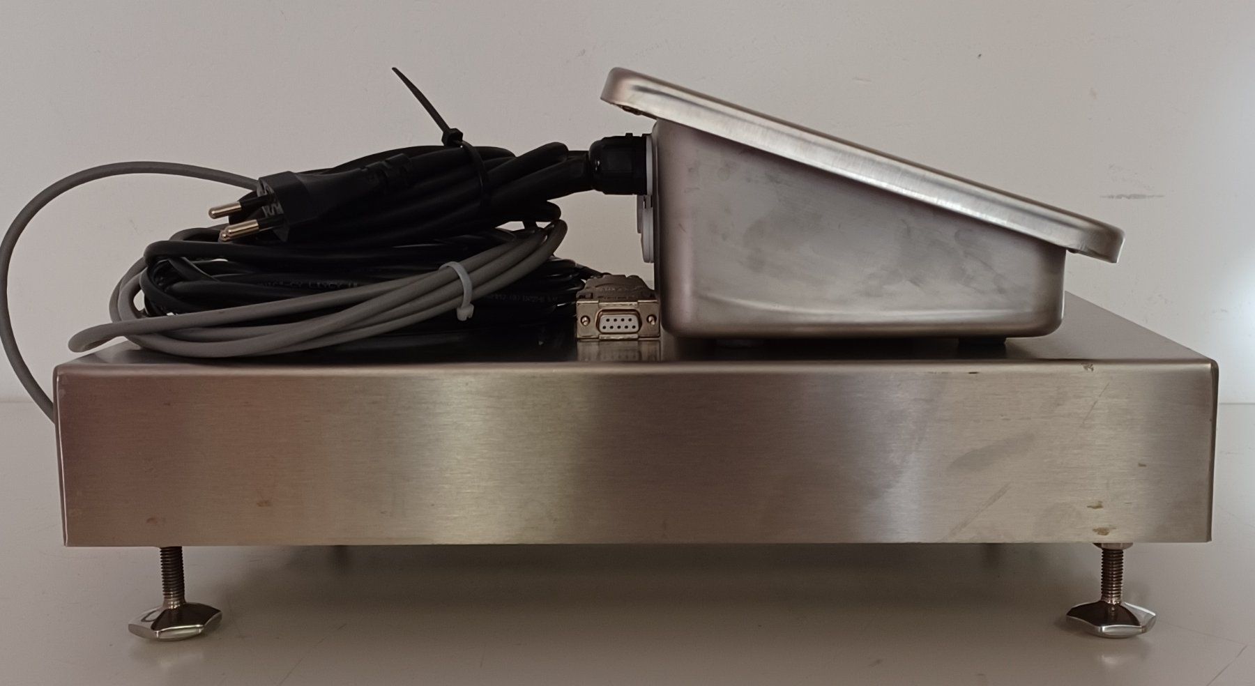 Accessori da laboratorio: Minebea Intec CAIS1 – Usato da Niederdorf venduto da LeptonAG_Labor 4