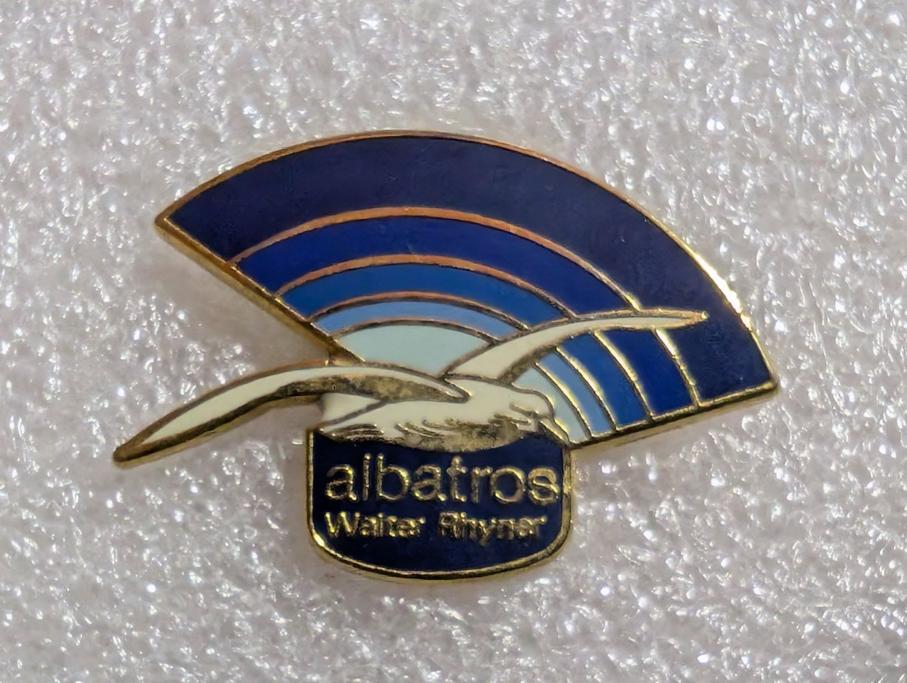 Placchette & Badge: Ansteckpin 274: Albatroz – Usato da Oppligen venduto da Pin-Fall-Shop