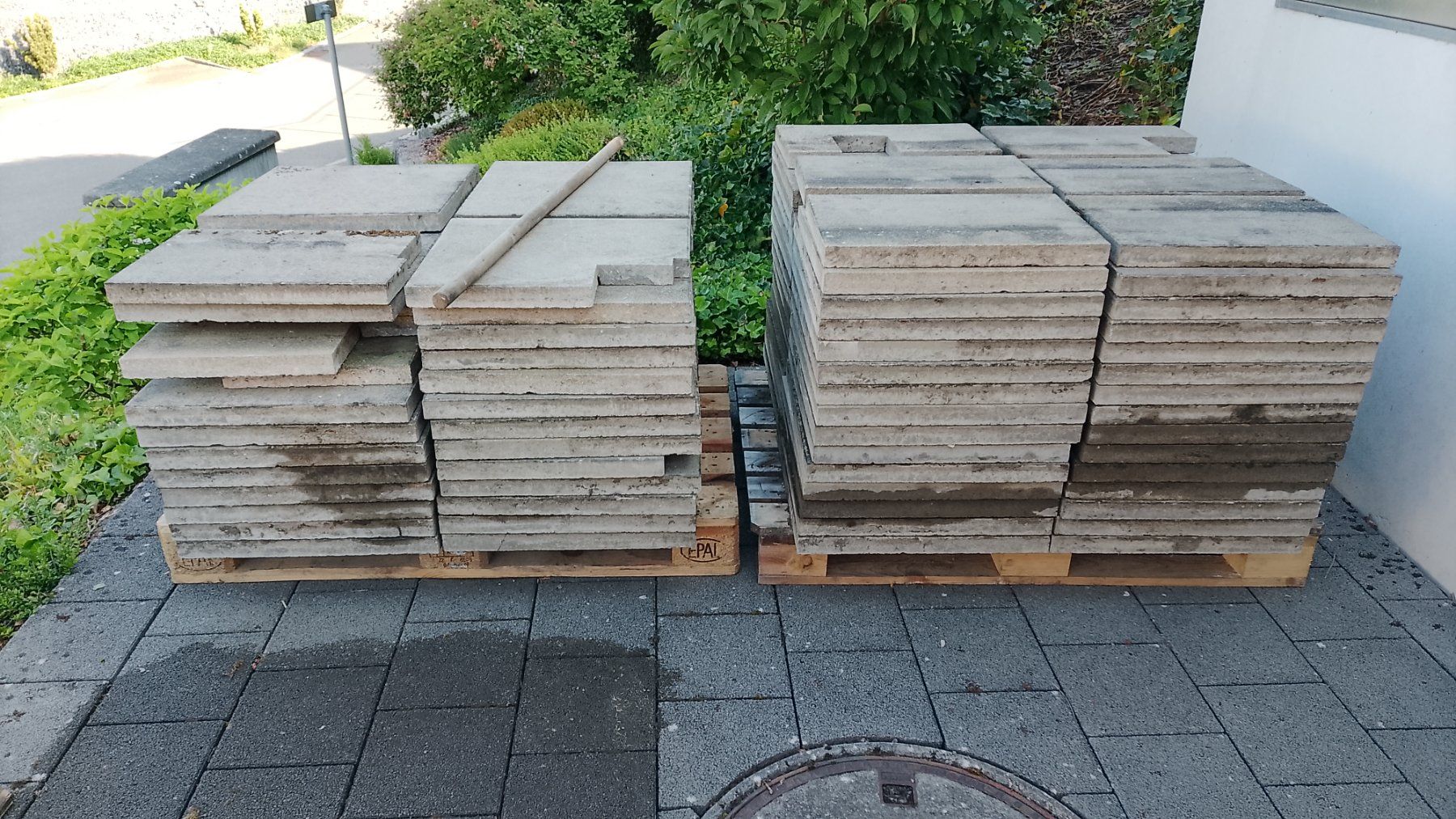 Rivestimenti per pavimenti: Betonfliesen – Usato da Spreitenbach venduto da dak_f6nx