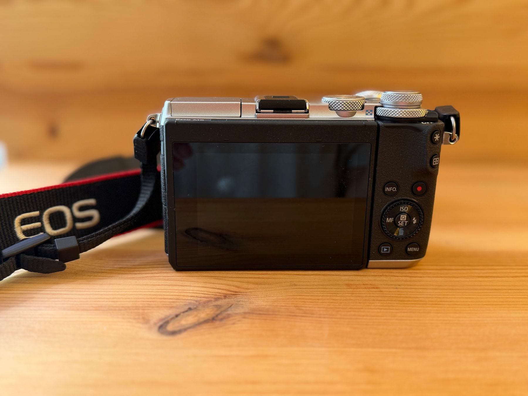 Canon Fotocamera: Defekte Digitalkamera Canon EOS M6 – Difettoso da Zürich venduto da Usirius 1