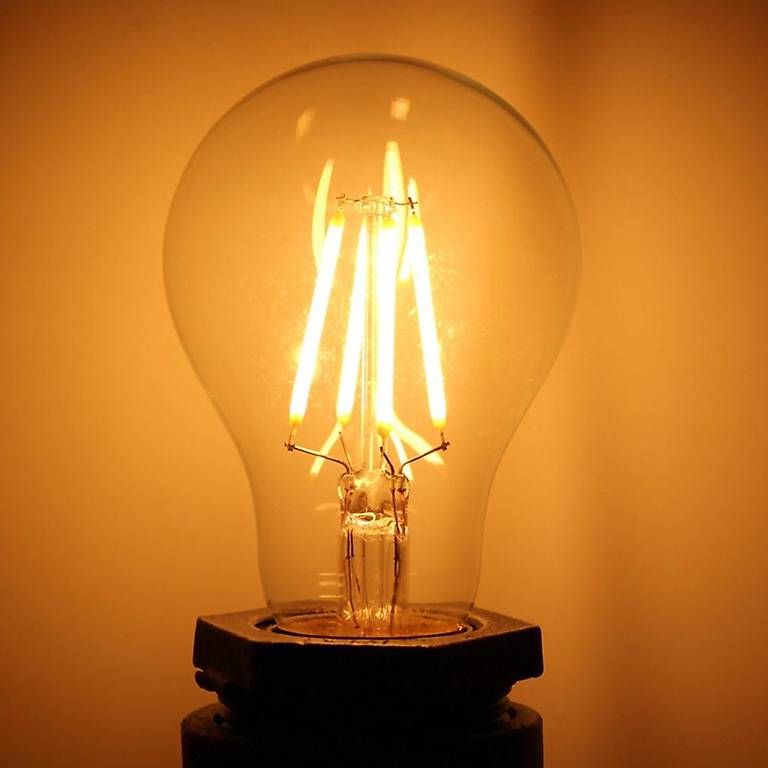 Lampade: LED Glühbirne E27 mit elastischem Plastikgehäuse – Usato da Gipf-Oberfrick venduto da Fam.Mueller.Wittnau