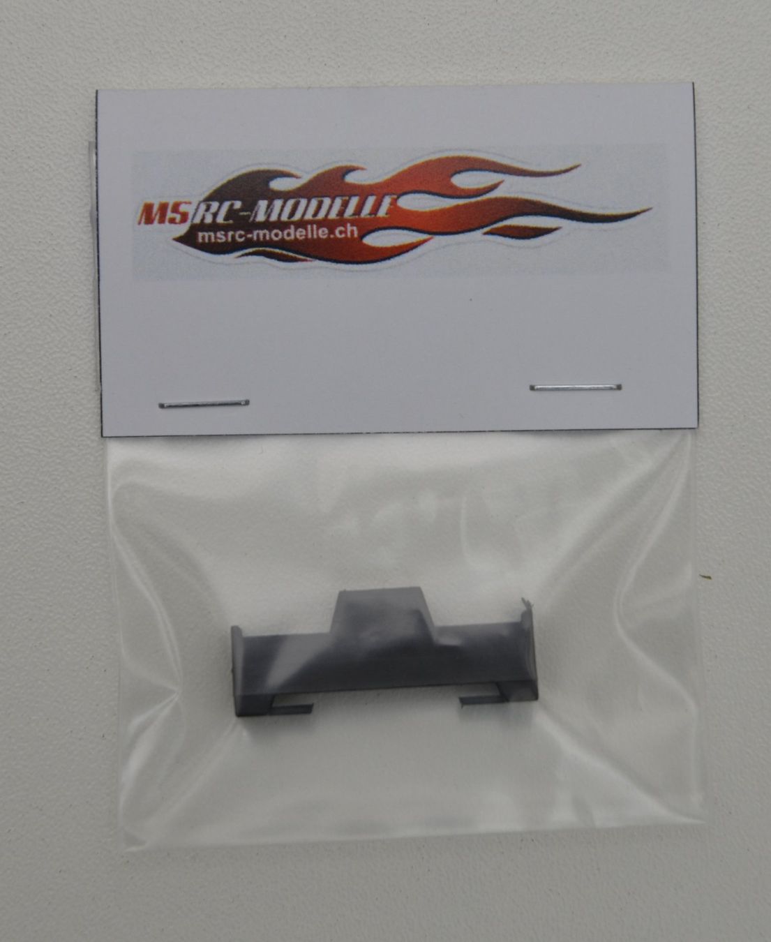 Modellismo RC: Servo Stecker Sicherung Stehend Schwarz – Nuovo e nell'imballaggio originale da Rüti venduto da MSRCModelle
