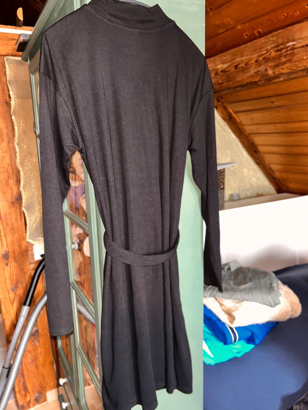 S.Oliver Kleider: Einfaches Kleid by s.Oliver, 38 – Gebraucht aus Schwyz von Maerzetuepfli 2