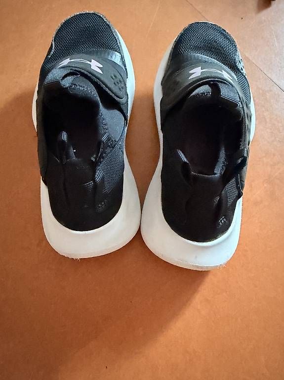 Chaussures garçon: Kinderschuhe – D'occasion à Gwatt (Thun) par Glahad 1