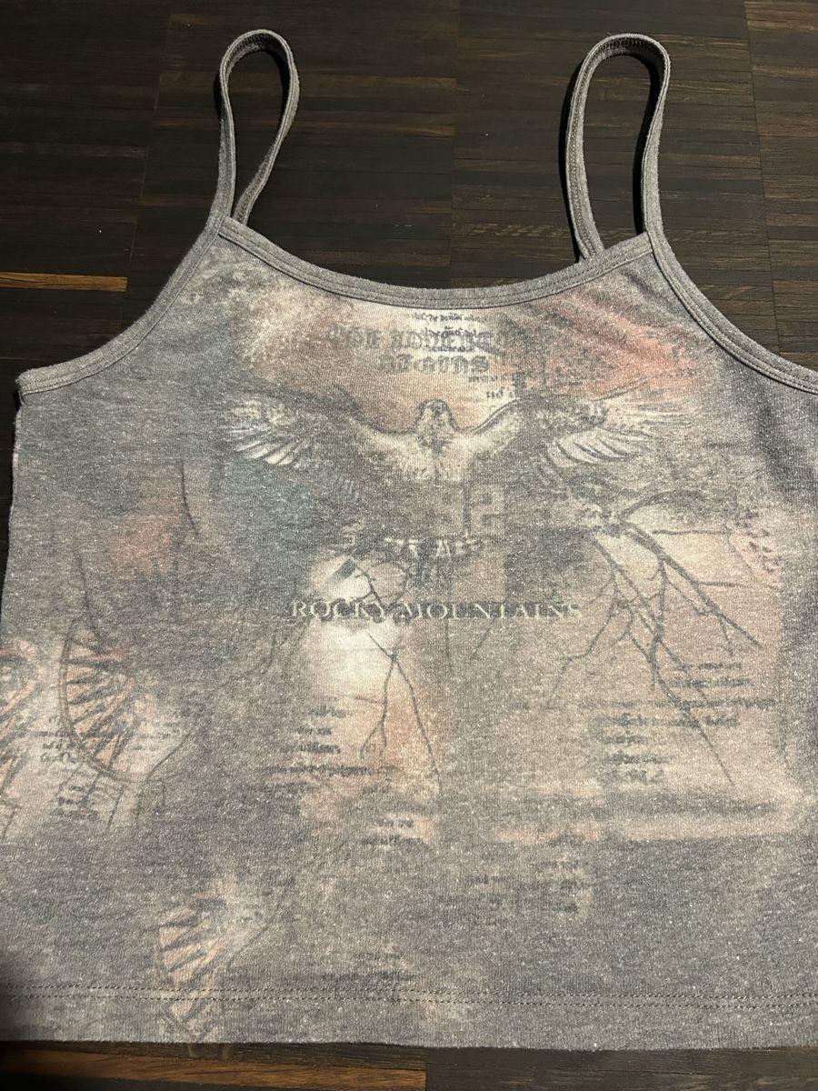 Urban Outfitters Top: BDG Top – Usato da Basel venduto da lenarrari 2