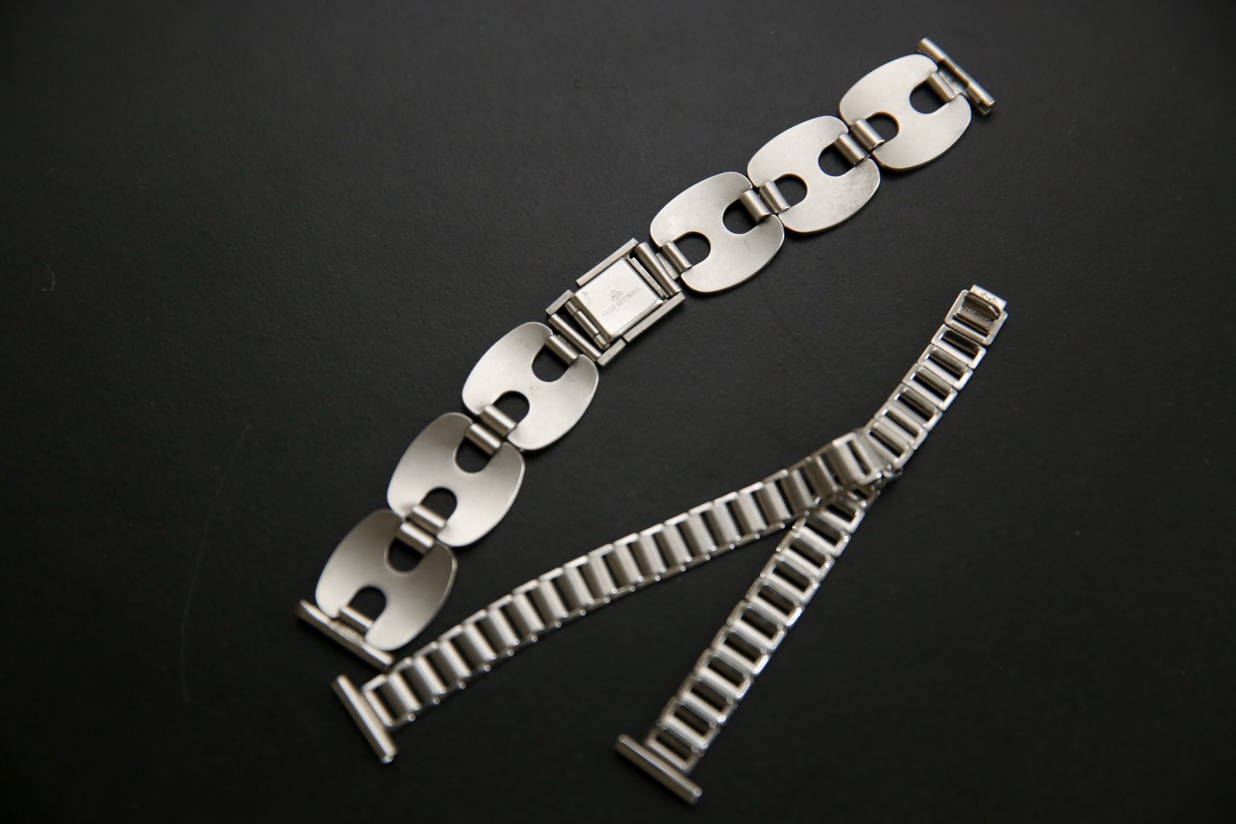 Armbänder & -reifen: 2 funky ladies watch bracelets – Gebraucht aus Zürich von considermichael 2