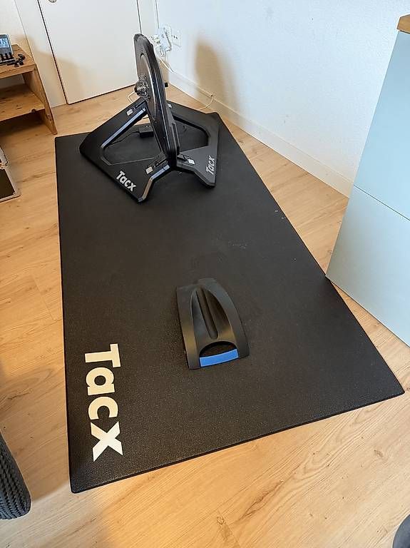 Hometrainer: Tacx Neo Smart mit Zubehör – Gebraucht aus Brugg AG von Bucher1976 3