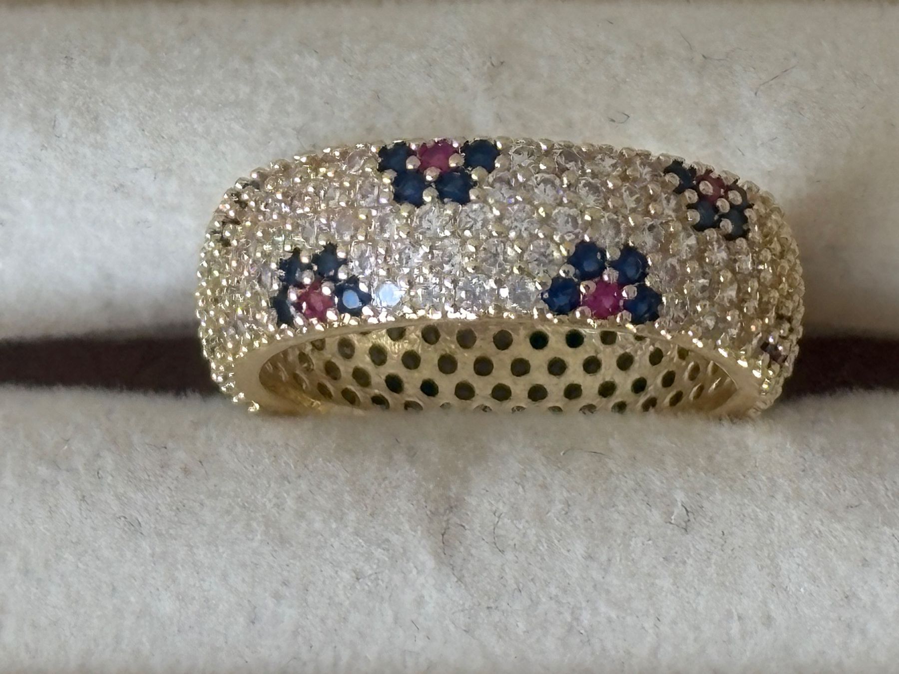 Bagues: Luxus Elegante Gr.18/8 Ring Memoire Farbe: Gold/ Zirkonia – Neuf (Voir description) à Biel-Bienne par Roserosse13 2