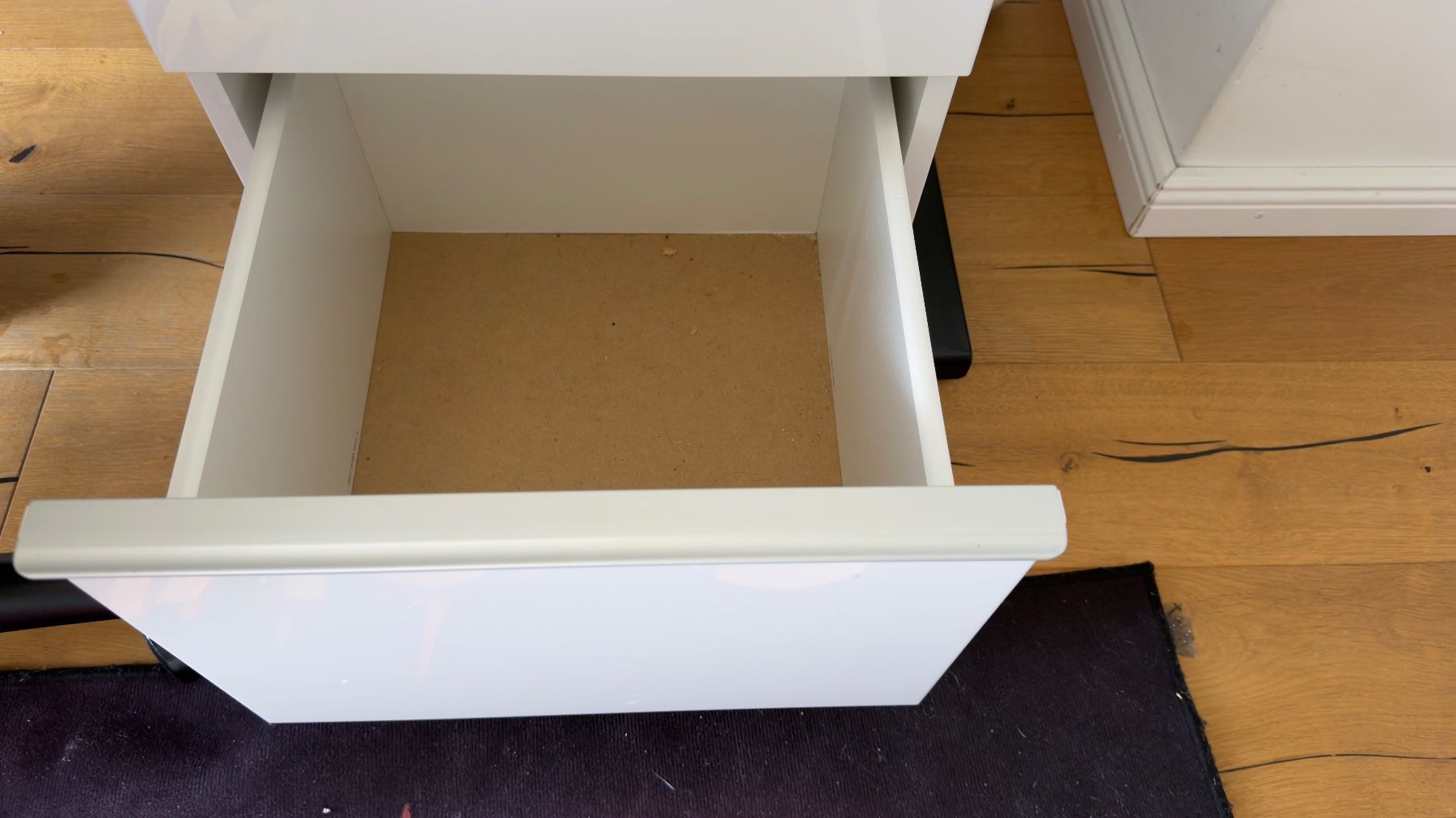 Ikea Scrivanie: Homeoffice-Set: Schreibtisch, Rollcontainer, Hocker – Usato da Hünenberg See venduto da bobby0102 7