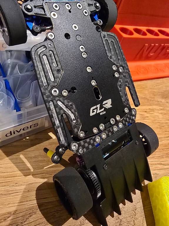RC Kits de montage: Gl Racing GLR tout option – D'occasion à Attalens par mic_6tyd 2