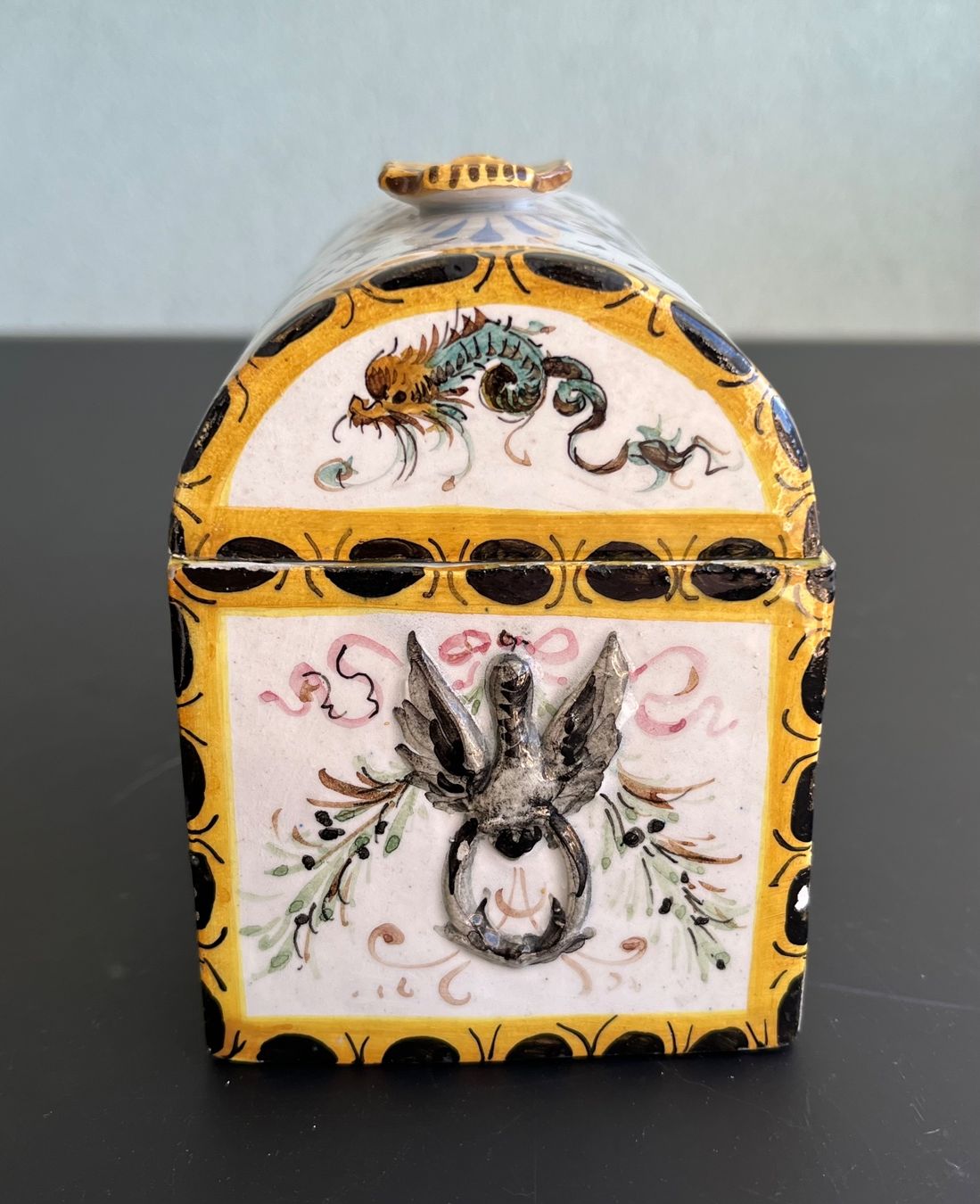 Sculture & Statue: Dose etruskischer Stil, Majolika – Usato da Kandergrund venduto da honey-art_and_more 3