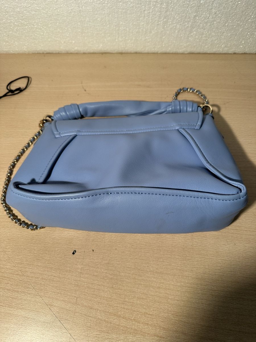 Borse da donna: Sac à main Liu Jo bleu clair avec chaîne dorée – Usato da Lausanne venduto da artnouveau04 2