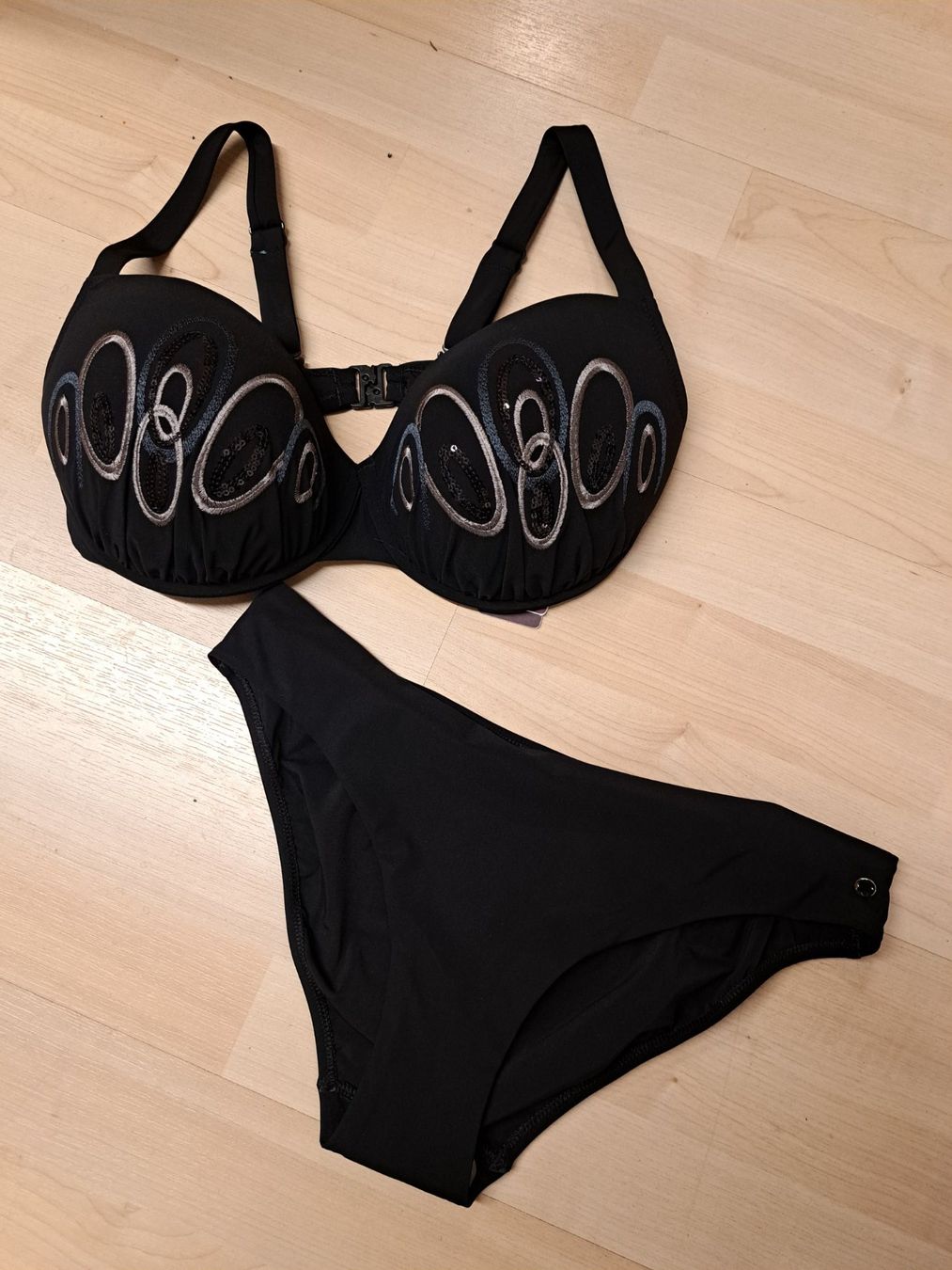 Costumi da bagno & Bikini: Bikini 42 E Lisca – Nuovo (secondo la descrizione) da Gams venduto da inf_lj66