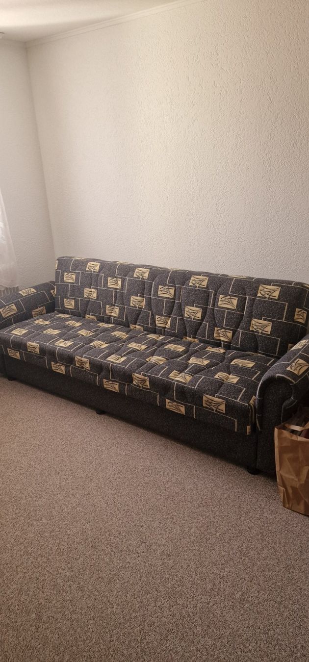 Sofas: Sofa -  Schlafsofa – Gebraucht aus Unteriberg von DK63 1