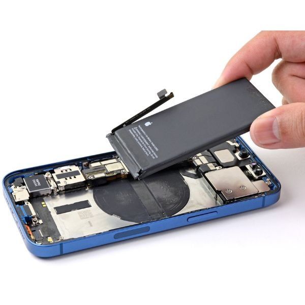 Apple Telefoni cellulari / Smartphones: Batterie accu iPhone 14  OEM – Nuovo e nell'imballaggio originale da Morges venduto da DA-repa 1