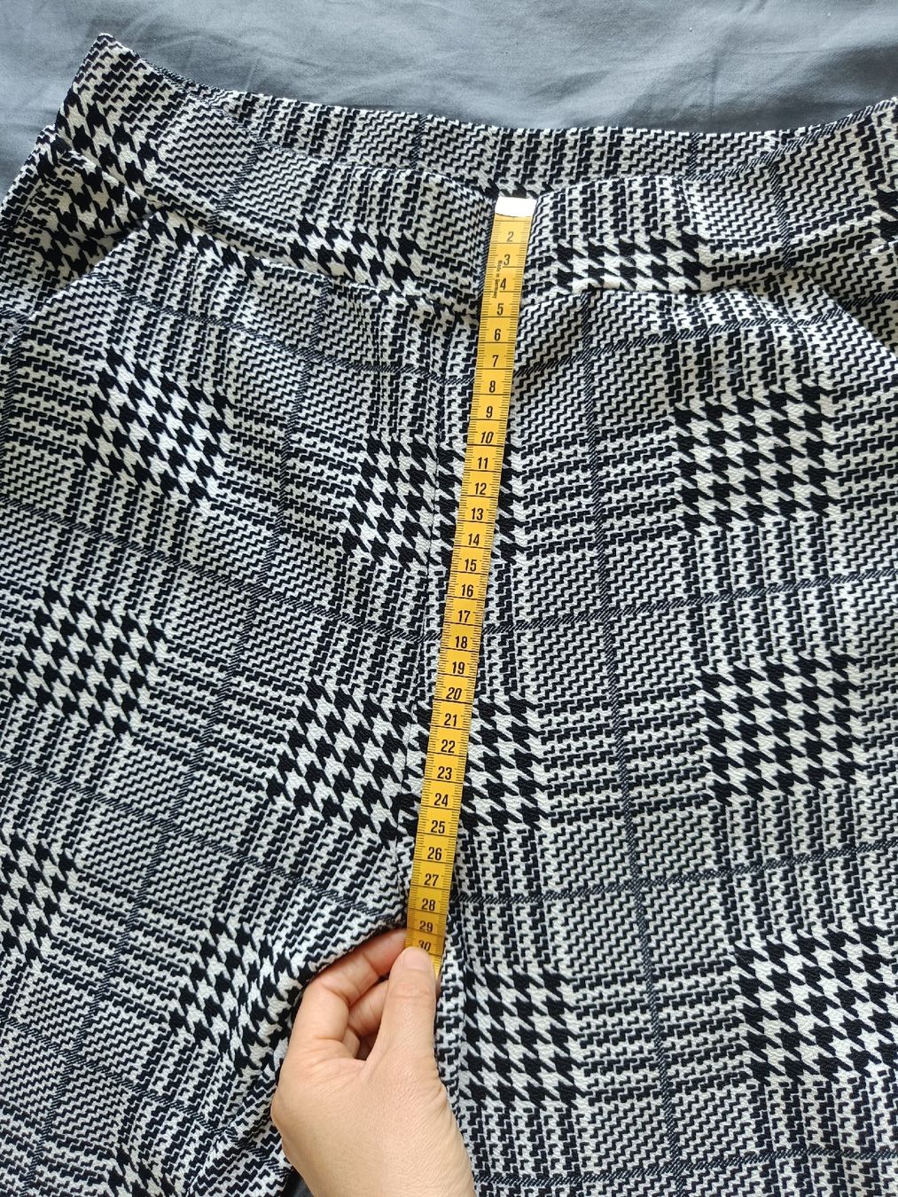 Pantaloni: Plaid white and Black lightweight pants – Nuovo (secondo la descrizione) da Rotkreuz venduto da Prelovedswitzerland 4