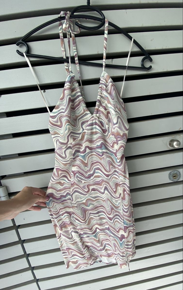 Pull&Bear Kleider: Robe  – Neu und originalverpackt aus St-Légier-Chiésaz von lea_6k5s 1
