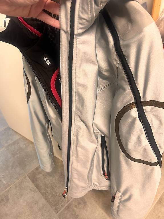 Vestes: giacca da sci  – D'occasion à Bioggio par vir_5b6b 2