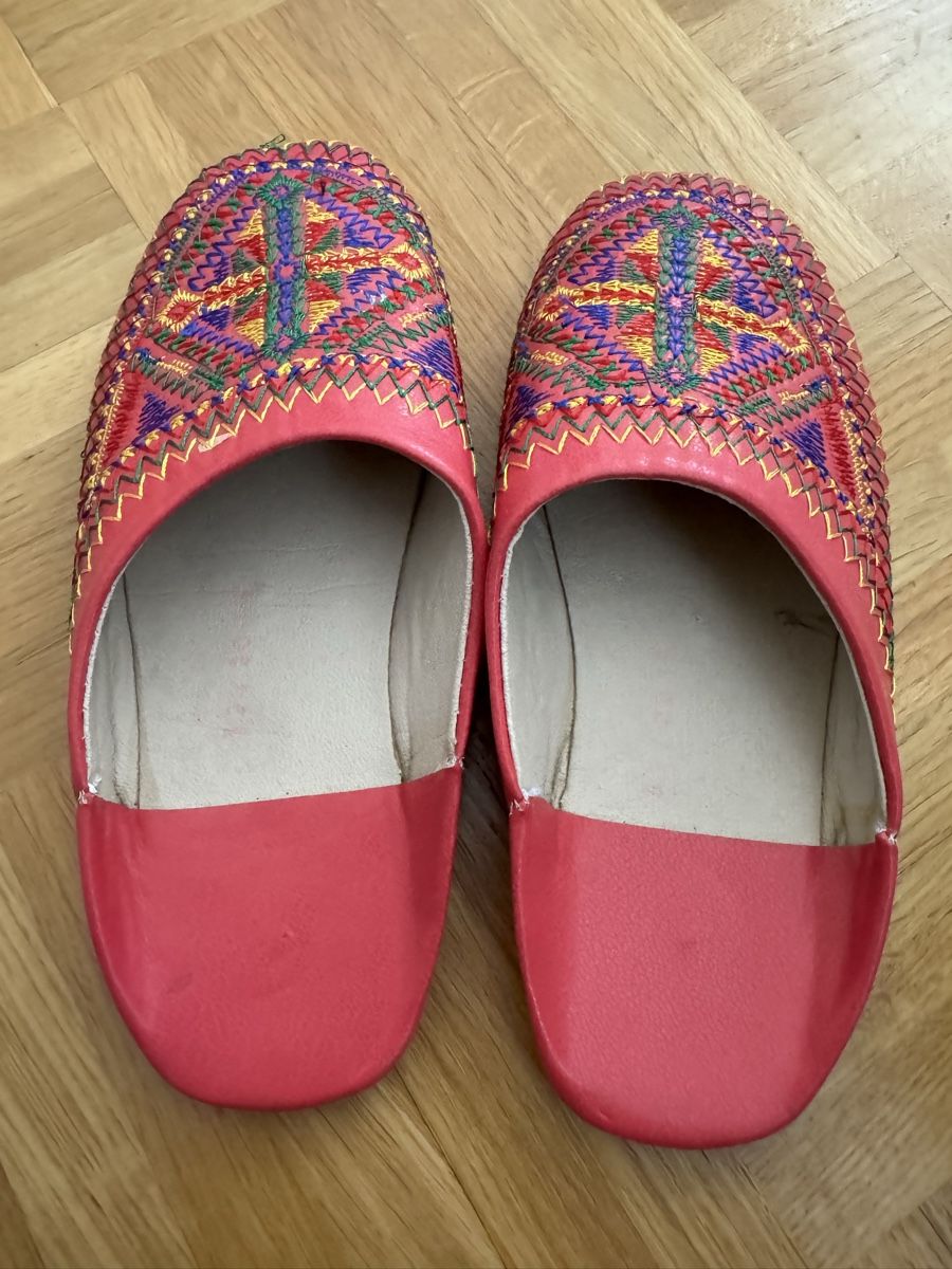 Schuhe für Mädchen: Kinder Hausschuhe Gr. 29/30 – Gebraucht aus Kilchberg ZH von Von_dutch 1