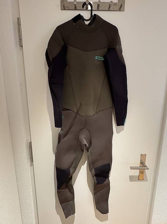 ION Completi, tute sportive e funzionali: ION Strike wetsuit 3/4 M – Usato da Dübendorf venduto da Hylcod