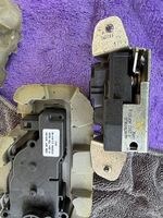Serrure coffre Mercedes C250 W204