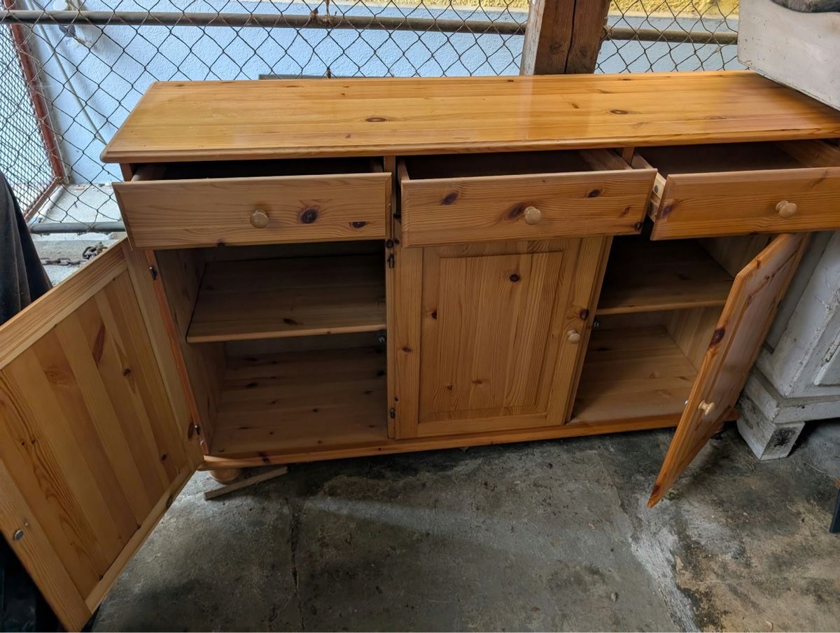Commodes: Kommode aus Holz – D'occasion à Dietikon par janatroendle 1