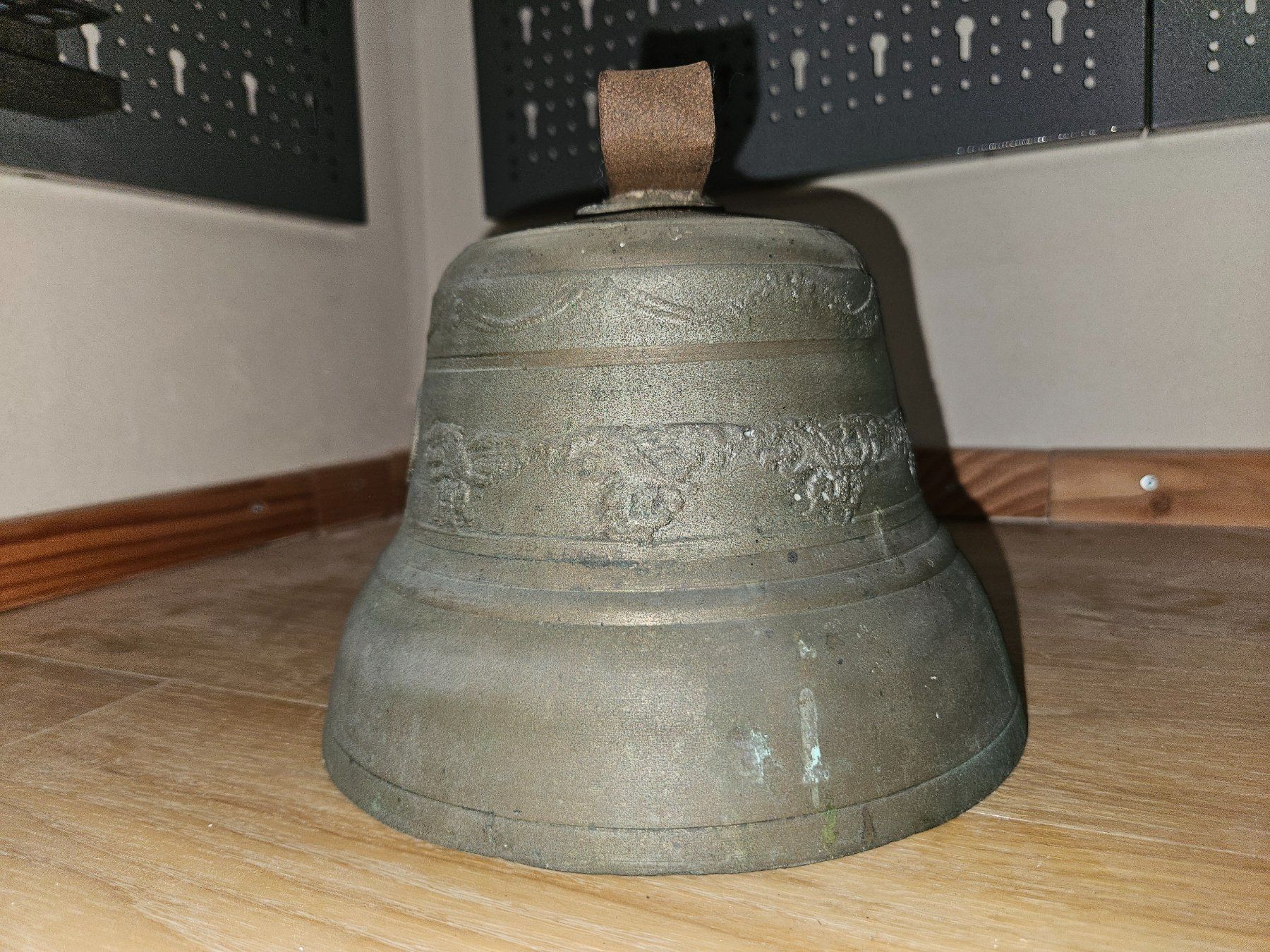 Cloches & sonnailles: Kuhglocke – D'occasion à Münchwilen AG par pel_y9jx 2