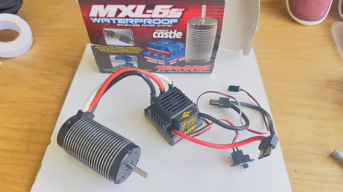 Traxxas Modellismo RC: Traxxas motor mit Esc  – Usato da Nebikon venduto da sal_pvk8