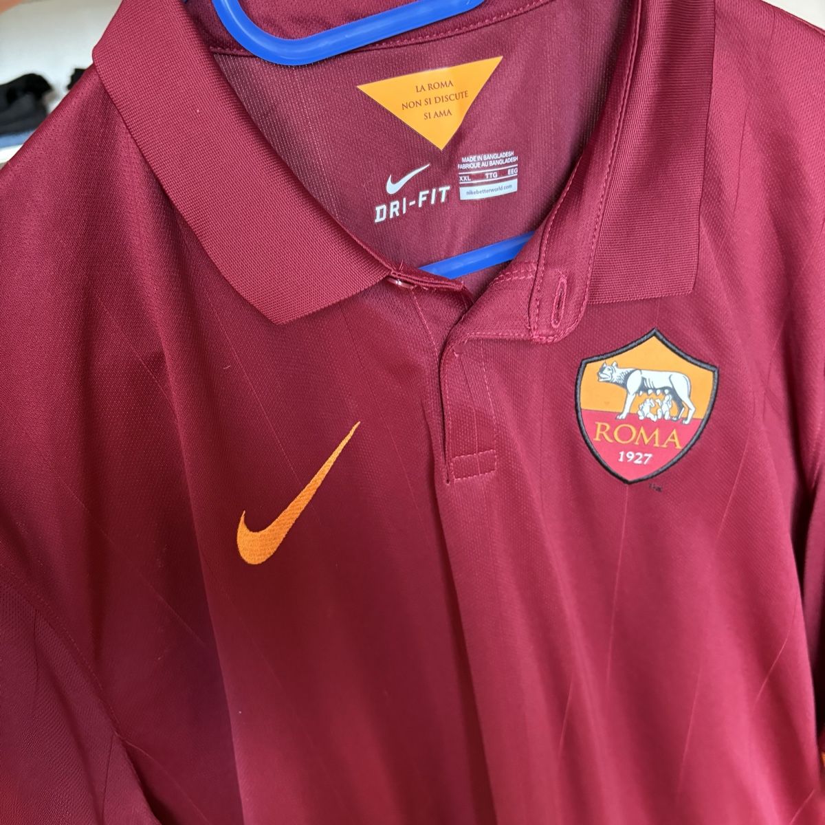 Nike Leibchen & Hosen: As Roma Trikot Nike – Gebraucht aus Winterthur von LaBodega 5