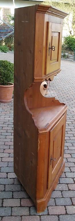 Armoires: armoire d'angle ancien en sapin – D'occasion à evilard par tgev 1