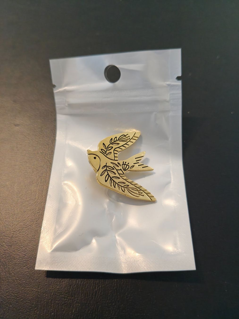 Spille & Fermagli: Taube / Dove / Colombe / Colomba Pin – Nuovo e nell'imballaggio originale da Vaglio venduto da Dabia