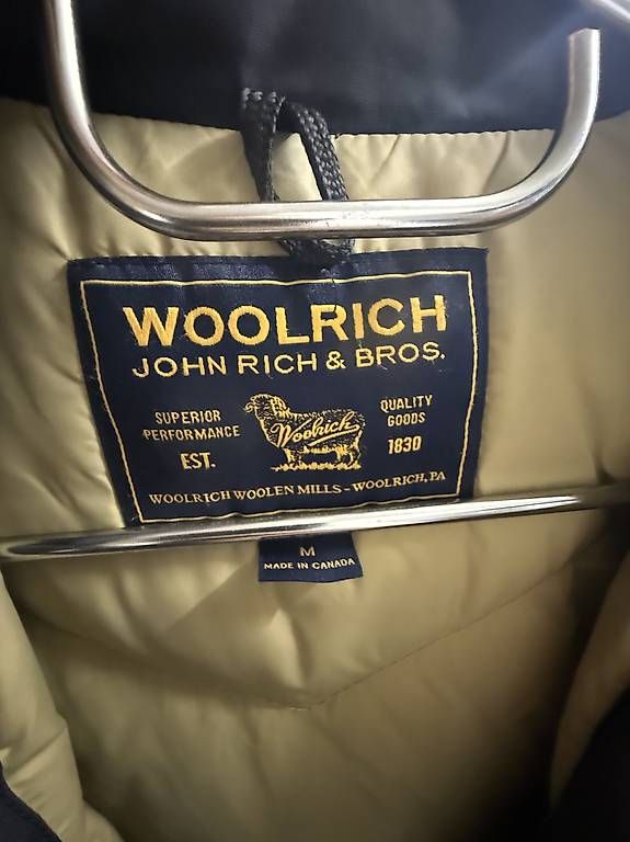 Giacche: Woolrich Winterjacke (Dunkelblau) – Usato da Zürich venduto da Marc.Peter 2