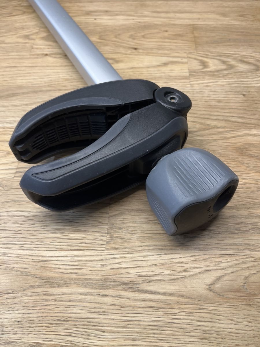 Thule Supporti per biciclette: Thule Bike Holder Long L= 482mm – Nuovo (secondo la descrizione) da Bösingen venduto da Mike2058blau 1