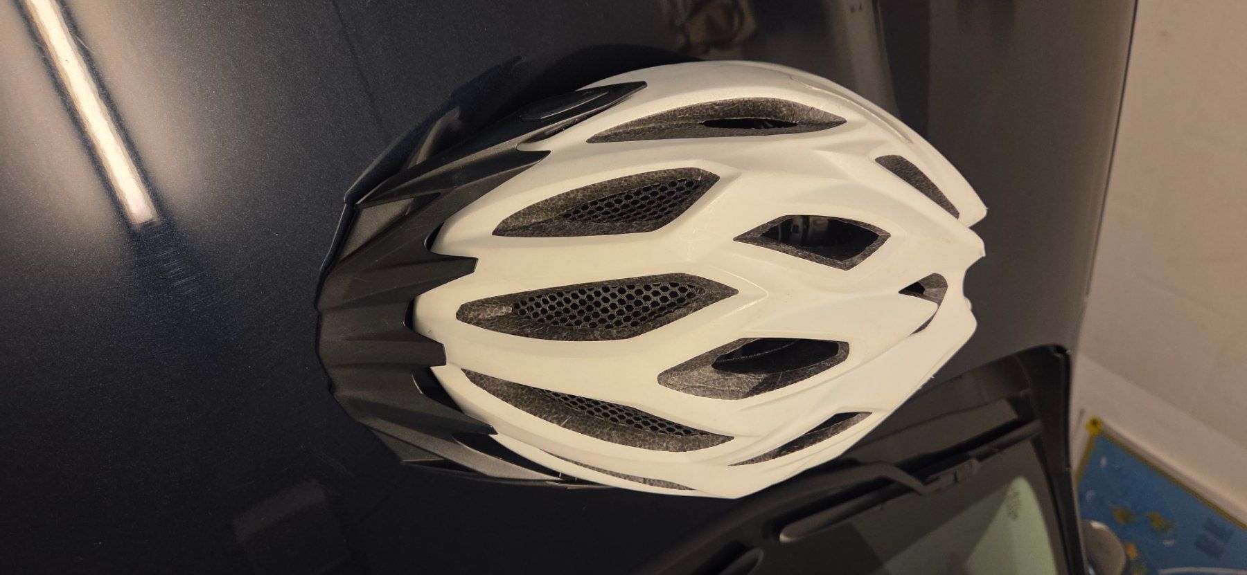 Helme: Helm Unisex Marke MET – Gebraucht aus Eglisau von MMEB_1940 1