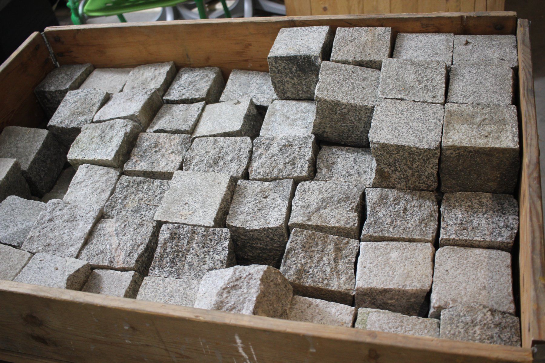 Pietre & tegole: 150 Pflastersteine Granit 12/13 geflammt – Nuovo (secondo la descrizione) da Kägiswil venduto da nick333 2