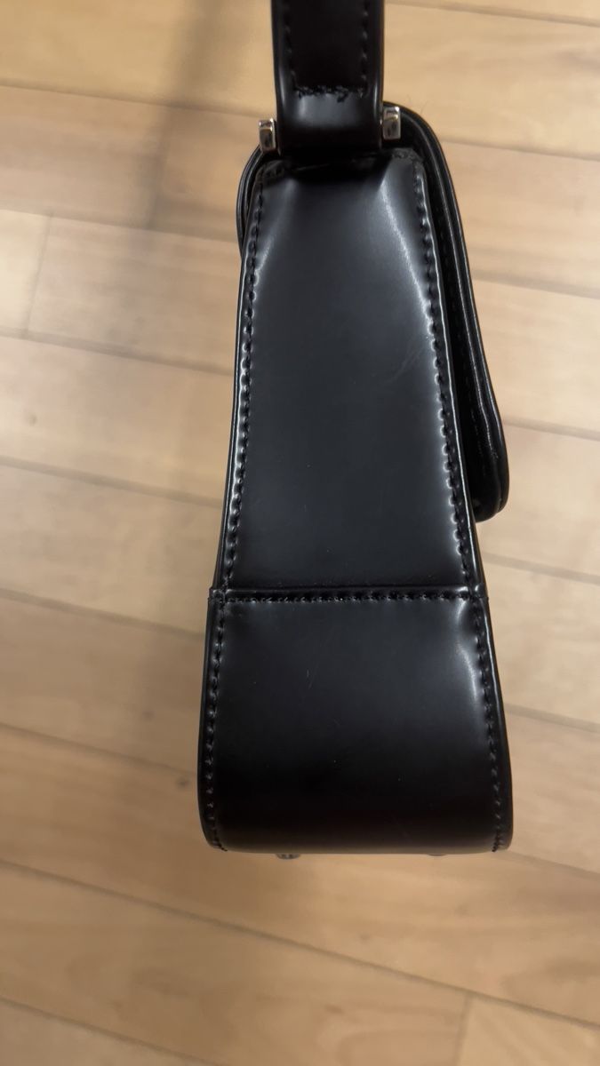 Guess Borse da donna: Borsa Guess usata – Usato da Bre sopra Lugano venduto da Carolina-JM 5