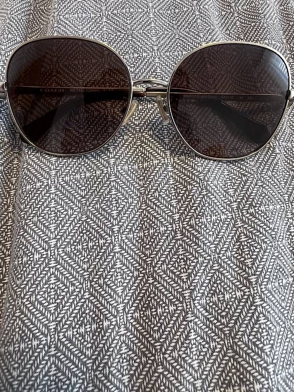 Lunettes & Verres: Sonnen Brille  – Neuf avec emballage d'origine à Gränichen par selamikinis