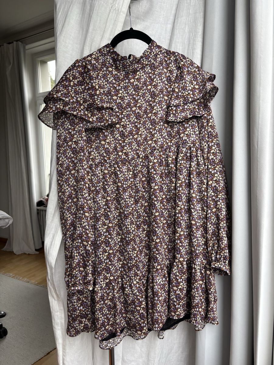 Zara Robes: ZARA dress – D'occasion à Zürich par Flo021000