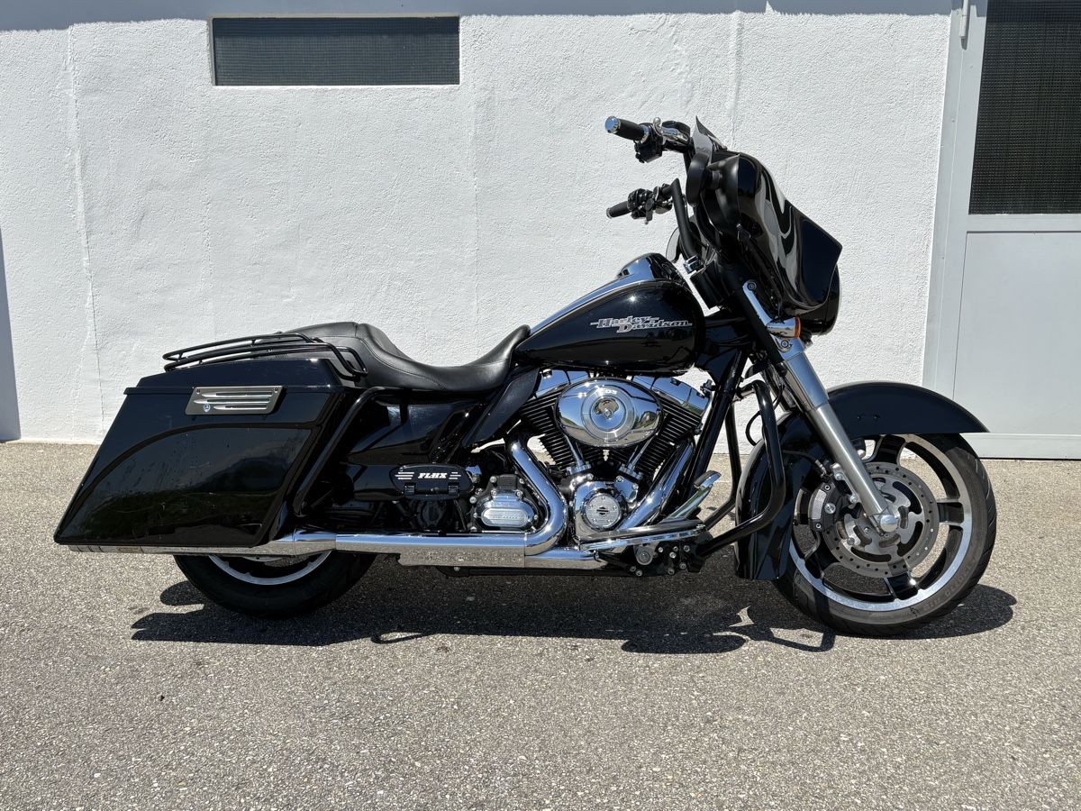 Harley-Davidson Touring: Harley-Davidson FLHX Street Glide – Usato da Safnern venduto da Grummelbaer_8