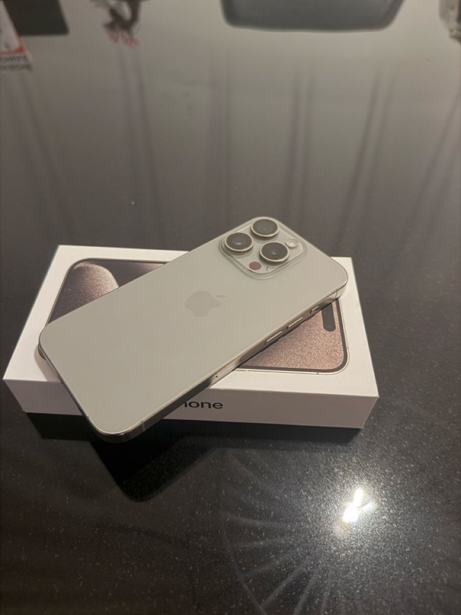 Apple Telefoni cellulari / Smartphones: Iphone 15 pro 256 Gb – Usato da Cham venduto da deltoro84 2